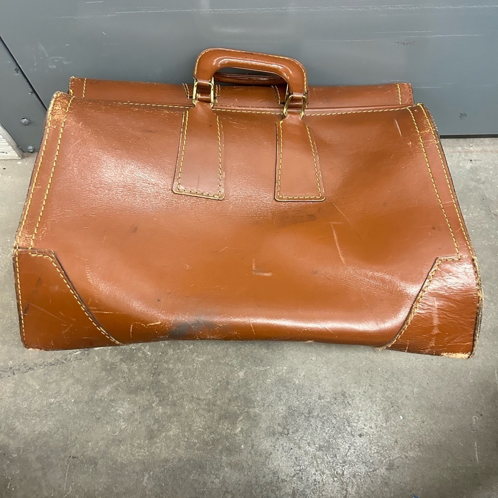Classic Brown Leather doctor bag with cowhide leather amazing vintage bag‎